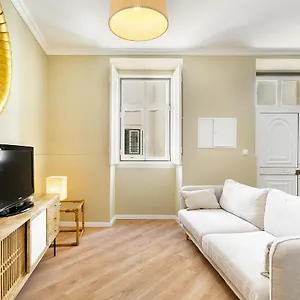  Apartamento Whome Urban Comfort: 1-br Near Airport & Train Station
